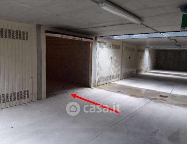 Box/posto auto in residenziale in Via dei Mulini