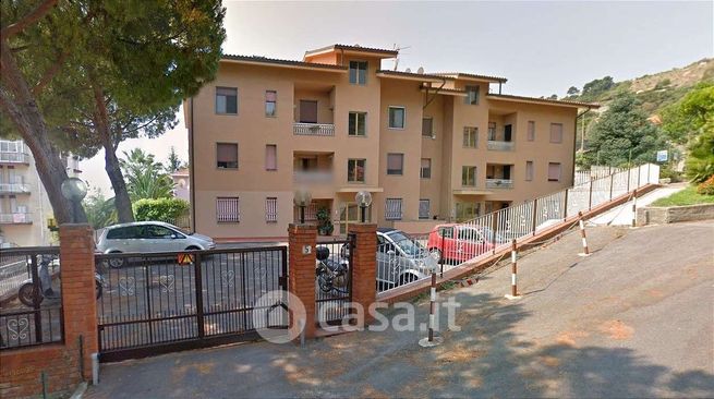 Appartamento in residenziale in Via Defisiu 9