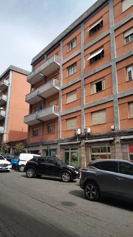 Ufficio in commerciale in Via Monte Santo
