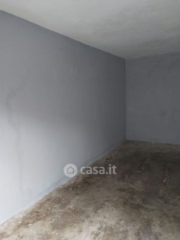 Box/posto auto in residenziale in Via Fiume 22