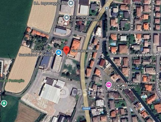 Capannone in commerciale in Via Marzabotto 9