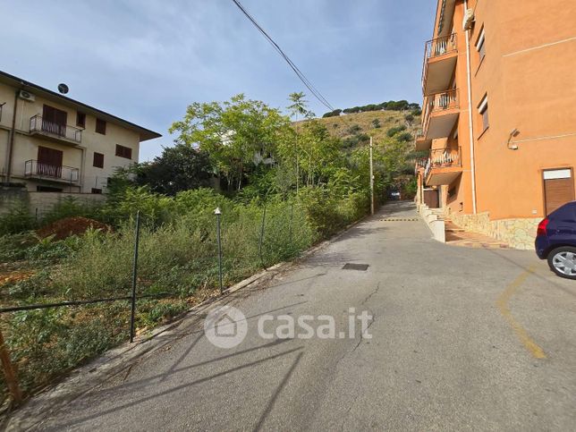 Terreno edificabile in residenziale in Via Cagli Corrado