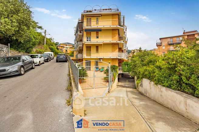 Box/posto auto in residenziale in Via Napoleone Buonaparte 3