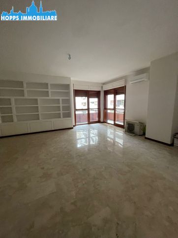 Appartamento in residenziale in Via villa heloise via liberta