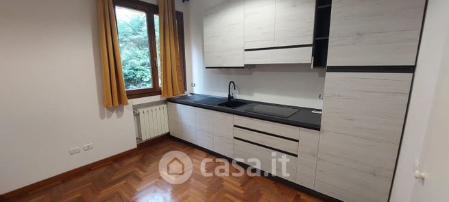 Appartamento in residenziale in Via Rigosa