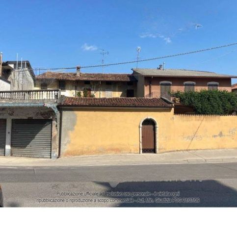 Casa indipendente in residenziale in Piazza umberto I 22