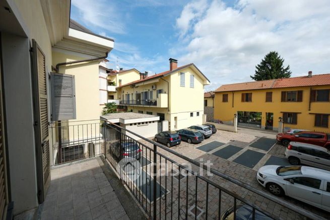 Ufficio in commerciale in Via Dante Alighieri 6