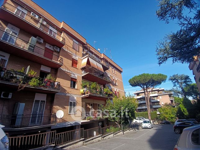 Appartamento in residenziale in Via Castiglione d'Orcia 28