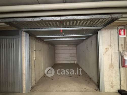 Box/posto auto in residenziale in Via Pio XII