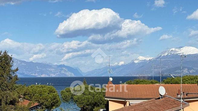 Attico/mansarda in residenziale in Via Sirmione