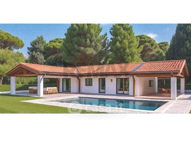 Appartamento in residenziale in Via Amendola