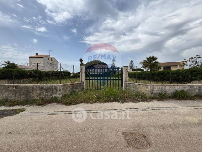 Terreno agricolo in commerciale in Via dell'Aragosta 18