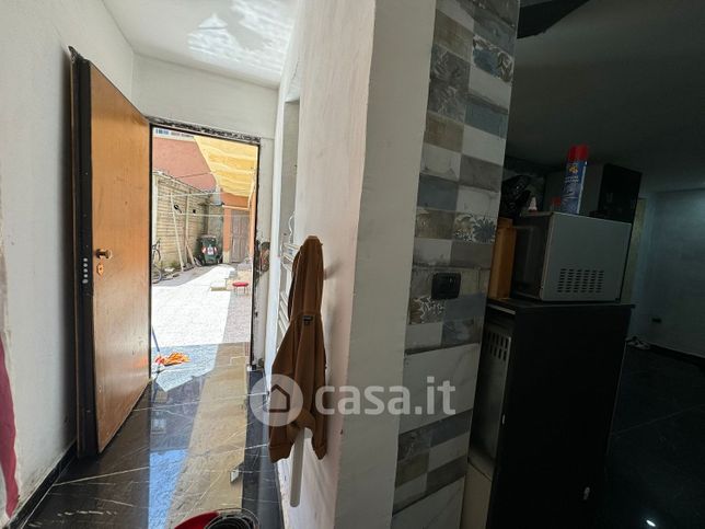 Appartamento in residenziale in Via Vincenzo Troya 1