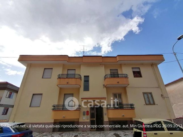 Casa indipendente in residenziale in Via Fratelli Arenella 28