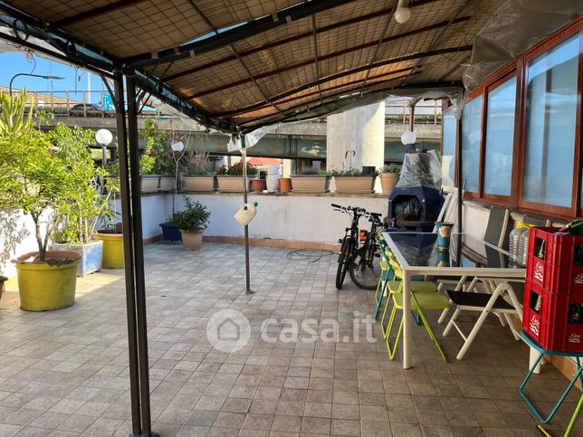 Appartamento in residenziale in Via Piazzolla