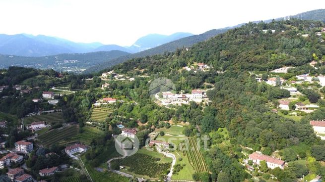 Terreno edificabile in residenziale in Via Paolo Olini 7