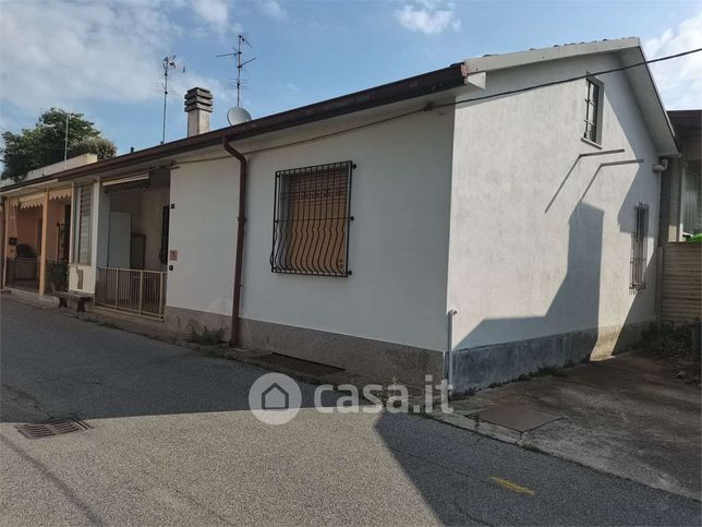 Appartamento in residenziale in Via F. Filzi 6