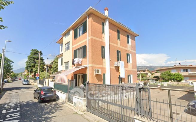 Appartamento in residenziale in Via E. Pallavicini 36