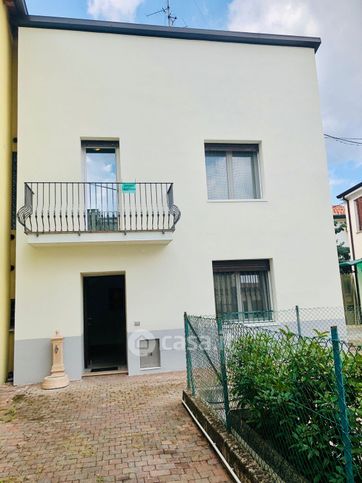 Casa indipendente in residenziale in Via Pietro Brandolese 31