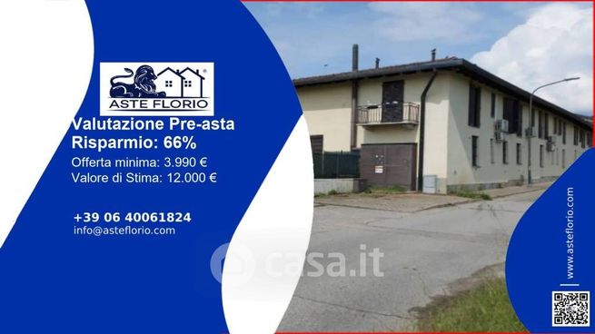 Box/posto auto in residenziale in Strada Falcettini 1
