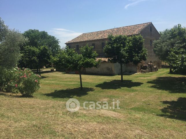 Casa indipendente in residenziale in Strada per morro d'alba