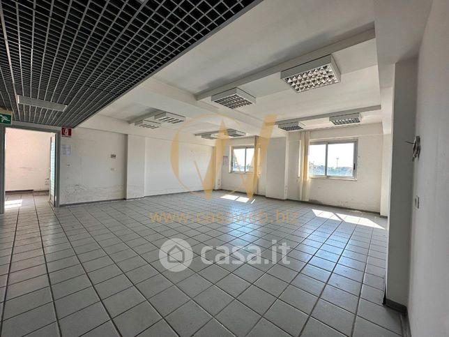 Ufficio in commerciale in Viale Paul Harris