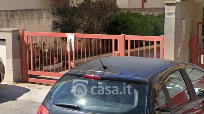 Box/posto auto in residenziale in Via Arenazza 116