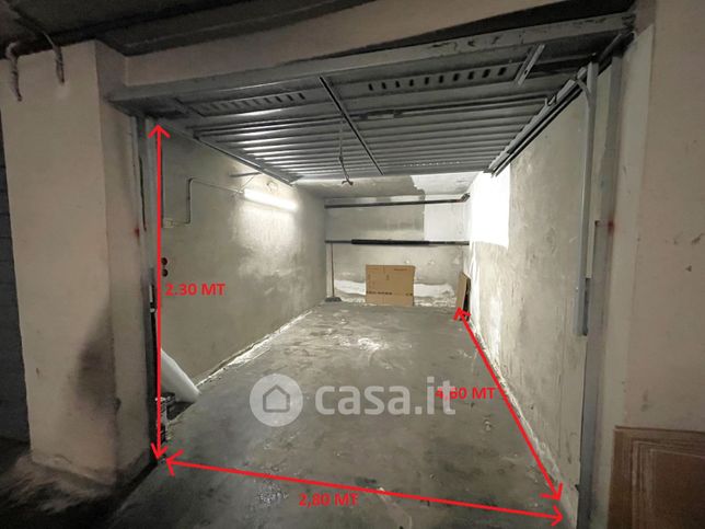 Garage/posto auto in residenziale in Via Eugenio Carpi 4