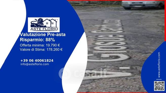 Ufficio in commerciale in Via Giosuè Carducci 12