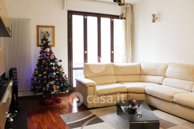 Appartamento in residenziale in Via Domenico Cimarosa 1