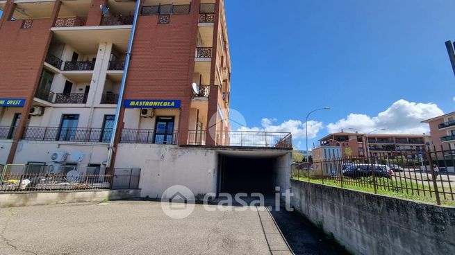 Box/posto auto in residenziale in Viale Bruno Buozzi 133