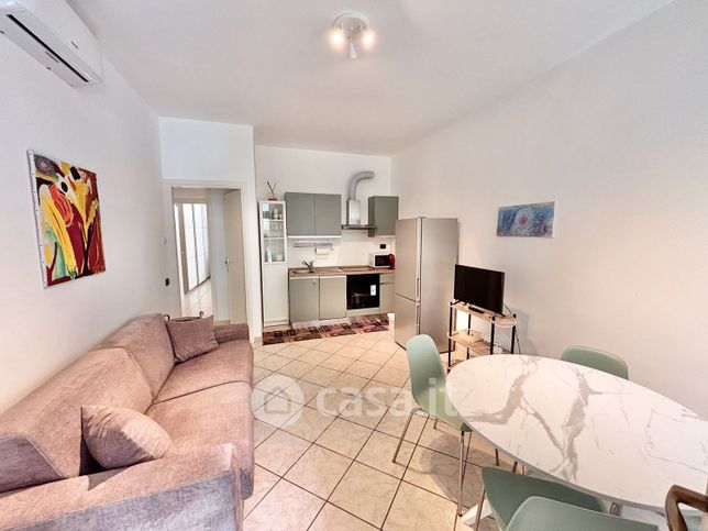 Appartamento in residenziale in Via Bugatti 21