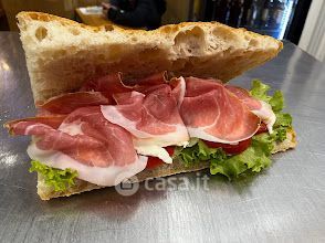 Attivitã /licenza (con o senza mura) in commerciale in 