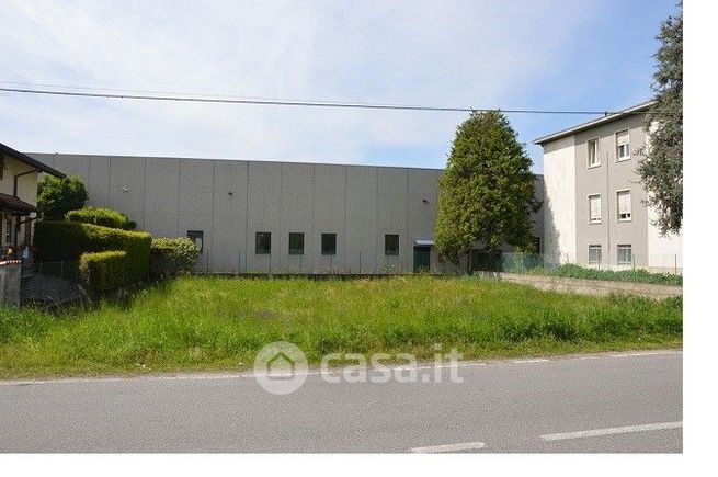 Terreno agricolo in commerciale in Via Luigi Vaschi