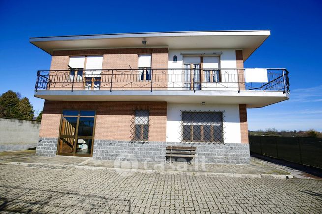 Casa indipendente in residenziale in SP122 17