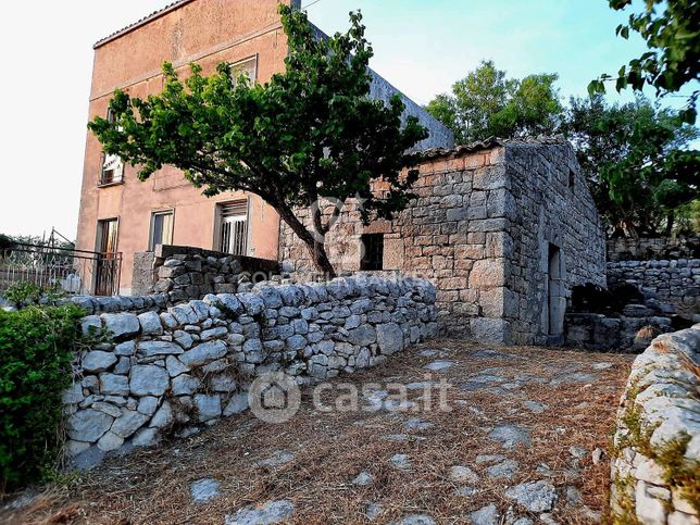 Casa indipendente in residenziale in Vanella Papa 181