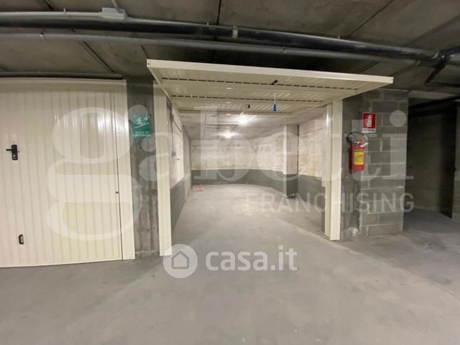 Garage/posto auto in residenziale in Via Papa Giovanni XXIII 2