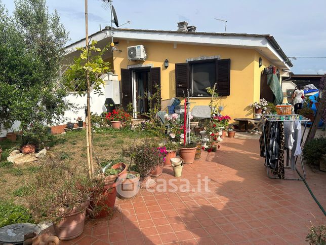 Casa bi/trifamiliare in residenziale in Via Torbido