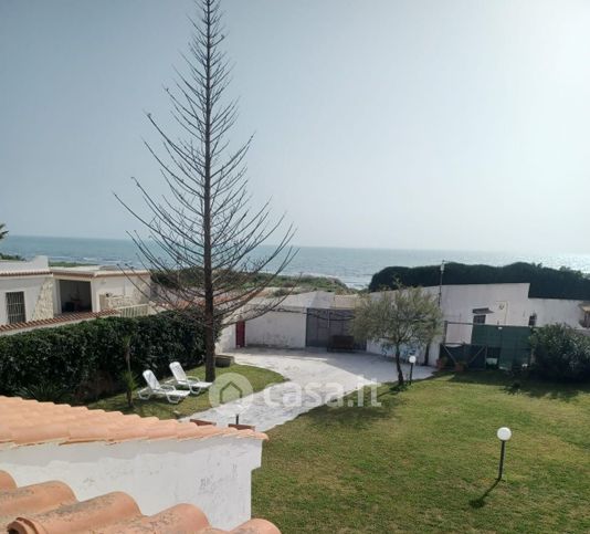 Villa in residenziale in Via degli Ulivi