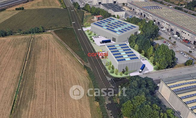Capannone in commerciale in Via Lega Lombarda
