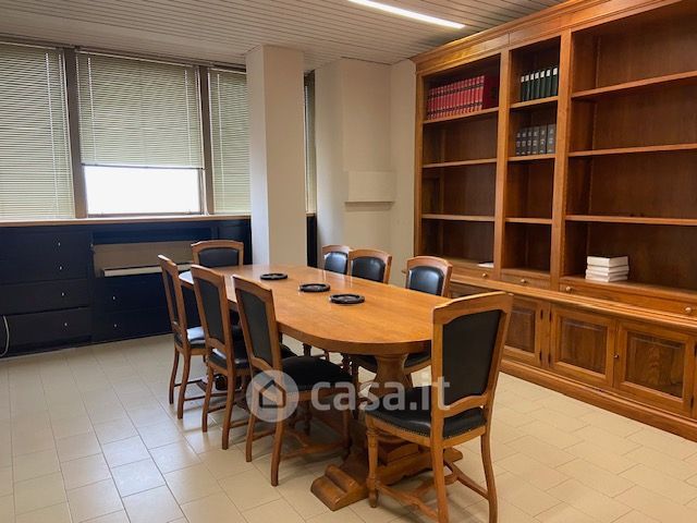 Ufficio in commerciale in Via XXV Aprile 6