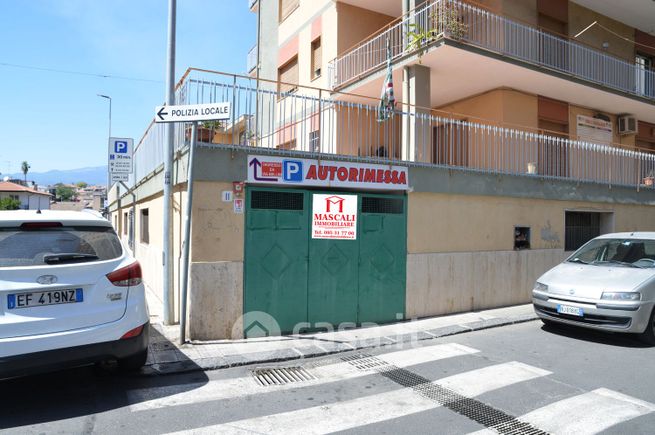 Garage/posto auto in residenziale in Corso San Vito 11