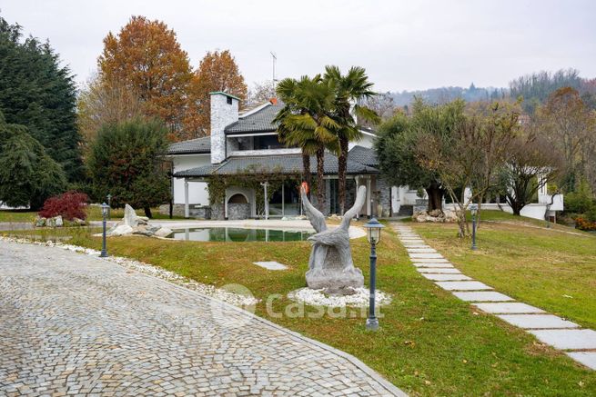 Villa in residenziale in Strada Pecetto