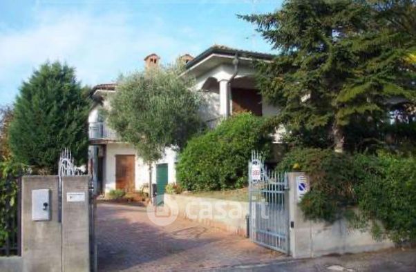Villa in residenziale in Via Pio XII 9