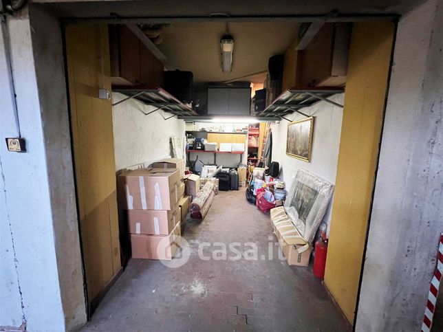 Garage/posto auto in residenziale in Viale Europa