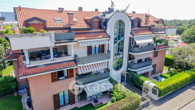 Appartamento in residenziale in Via Giuseppe Parini 38