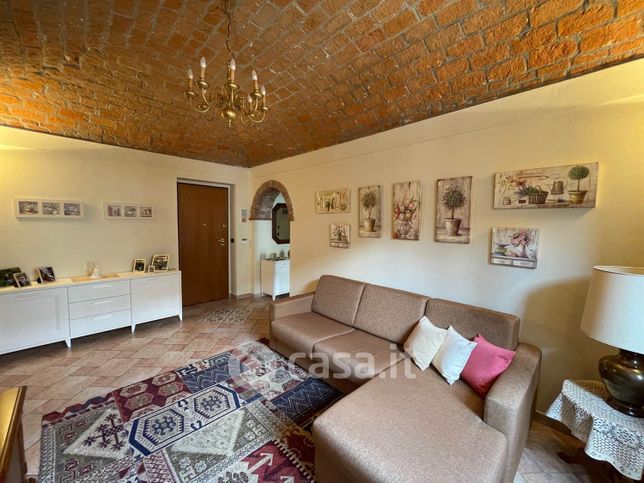 Appartamento in residenziale in Via Oliviero Capello 50