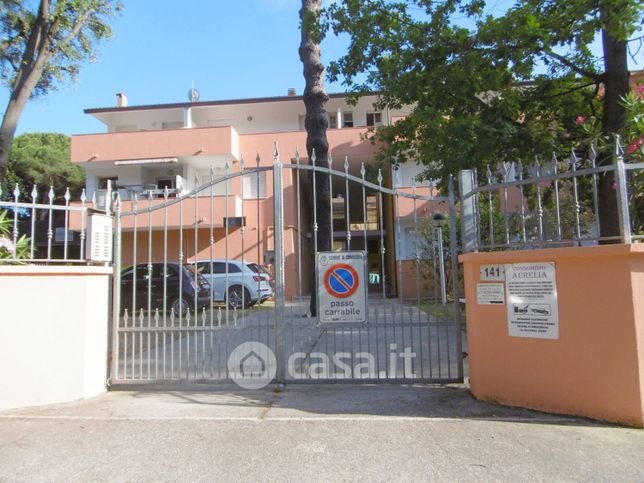Appartamento in residenziale in Viale dei Lecci 141