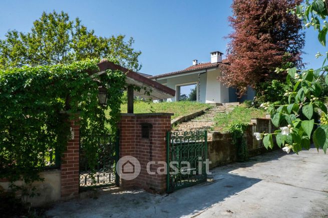 Villa in residenziale in Strada San Michele 113