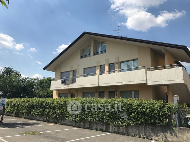 Appartamento in residenziale in Via Cadore